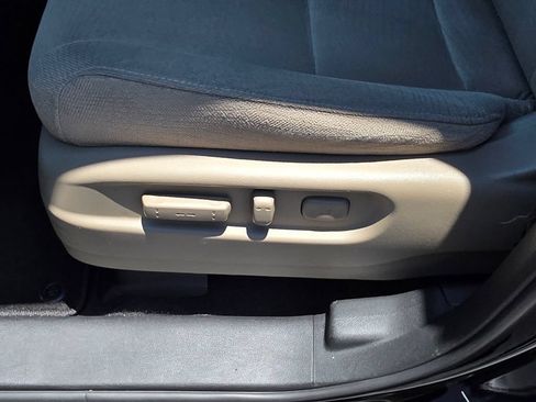 Used 2017 Honda Pilot EX image 17