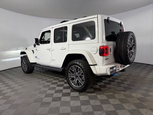 Used 2024 Jeep Wrangler High Altitude AWD/4WD image 10