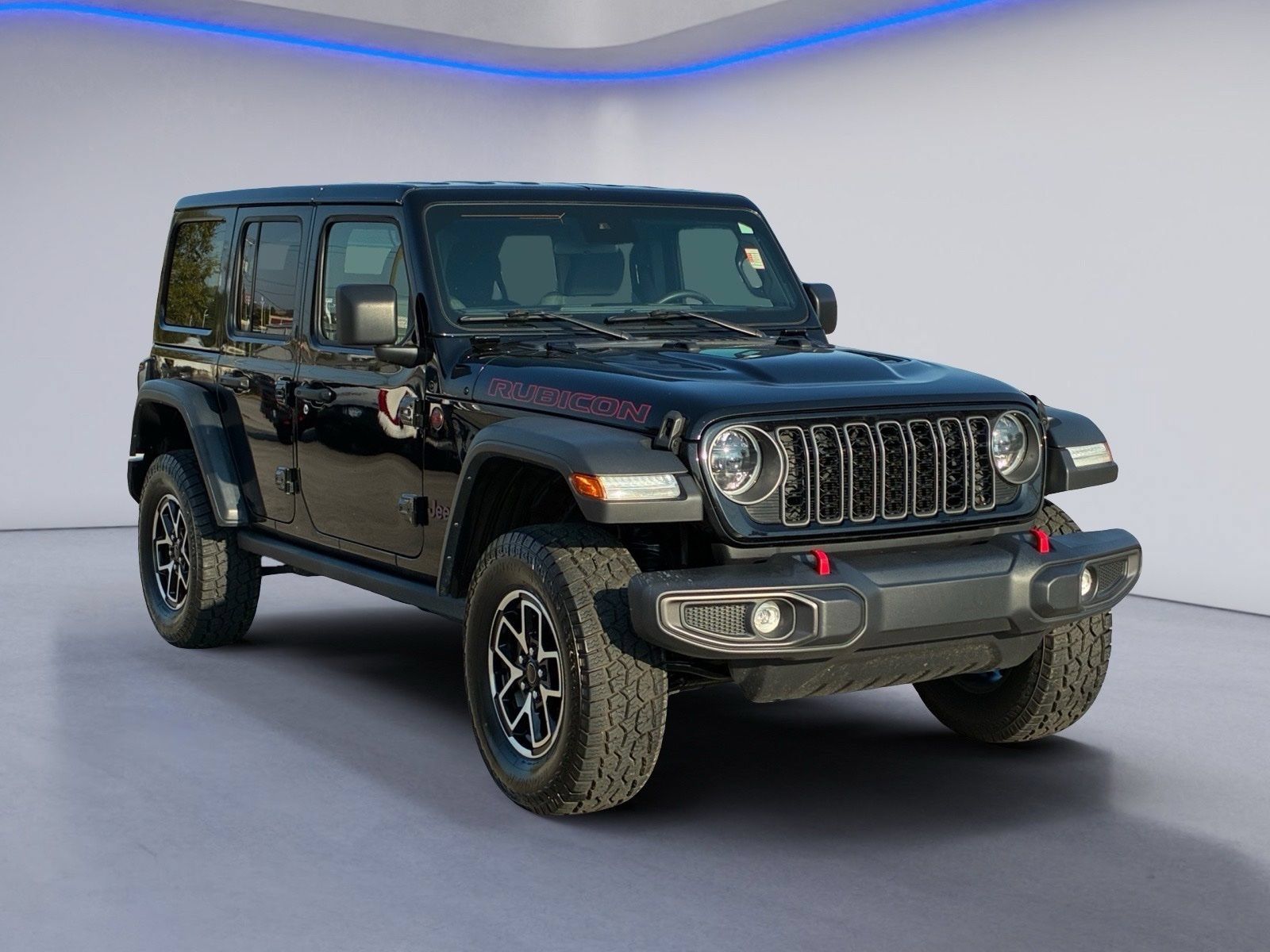 Used 2025 Jeep Wrangler Unlimited Rubicon w/ Convenience Group AWD/4WD image 5