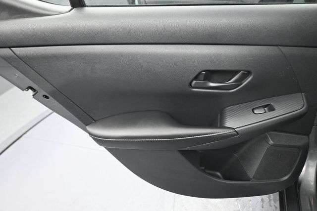 Used 2024 Nissan Sentra SV FWD image 18