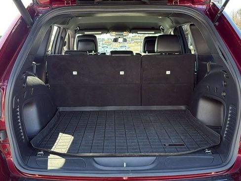 Used 2021 Jeep Grand Cherokee Laredo X image 11