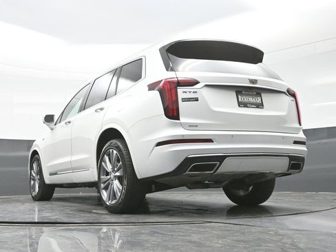 Used 2020 Cadillac XT6 Premium Luxury image 24