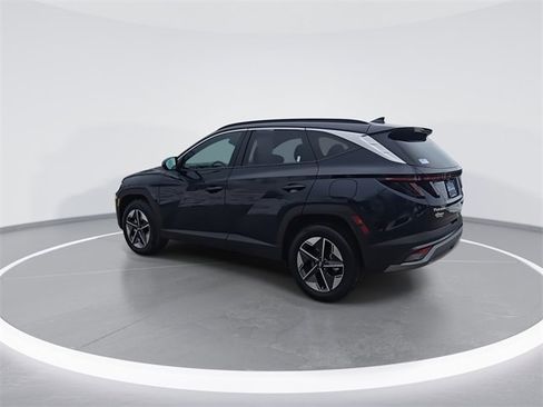 Certified 2025 Hyundai Tucson SEL image 6