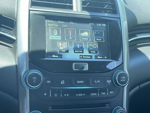 Used 2015 Chevrolet Malibu LT w/ Power Convenience Package FWD image 13