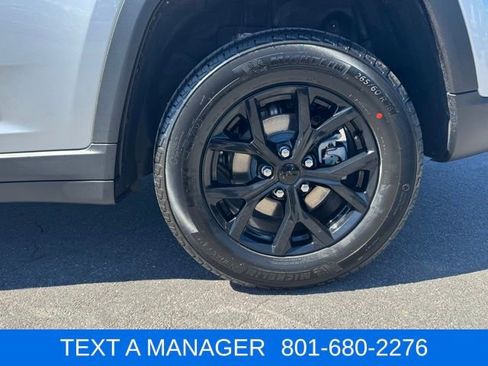 New 2026 Jeep Grand Cherokee Altitude AWD/4WD image 10