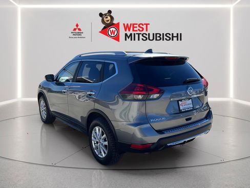 Used 2019 Nissan Rogue S w/ Special Edition Package image 4