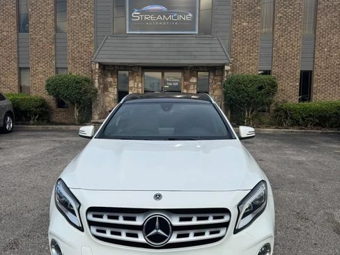 Used 2019 Mercedes-Benz GLA 250 4MATIC image 2