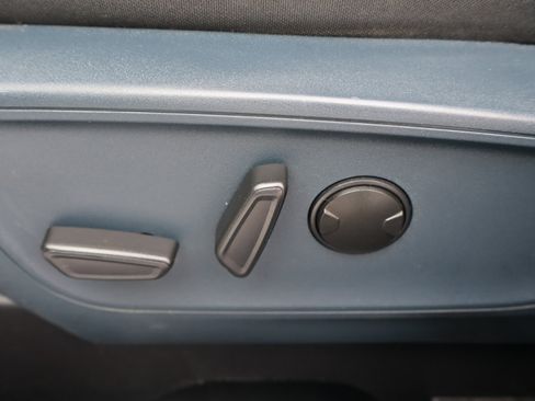 Used 2023 Ford Maverick XL image 12