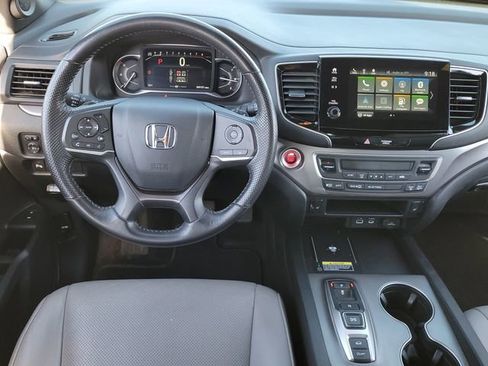 Used 2024 Honda Passport EX-L image 9