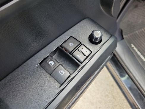 Used 2019 Toyota Tacoma SR image 14