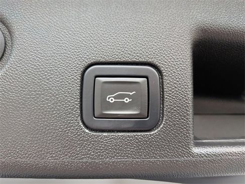 Used 2022 Chevrolet Equinox LT image 30