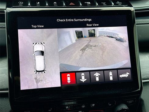Used 2022 Jeep Grand Cherokee L Limited w/ Luxury Tech Group II RWD image 14