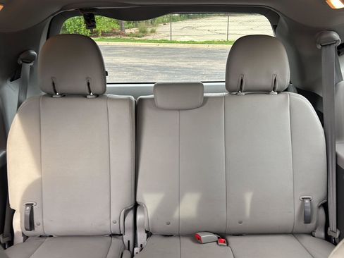 Used 2018 Toyota Sienna XLE Premium w/ Carpet Mat Package AWD/4WD image 13