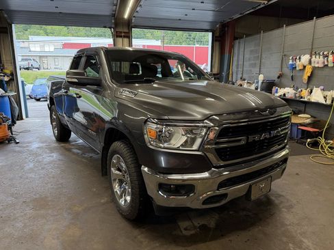 Used 2019 RAM 1500 Big Horn AWD/4WD image 3