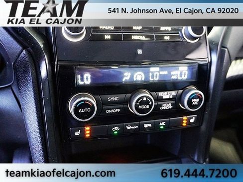 Used 2022 Subaru Ascent Onyx Edition image 32