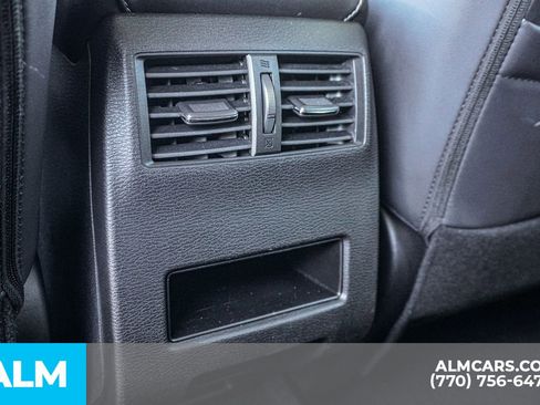 Used 2025 Mitsubishi Outlander SE image 62