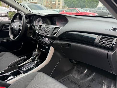 Used 2016 Honda Accord LX image 14