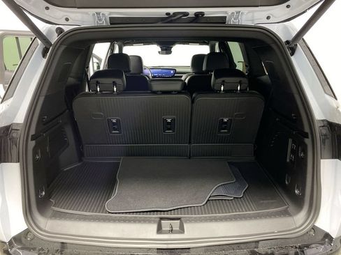 Used 2026 Buick Enclave Sport Touring w/ Power Package FWD image 24