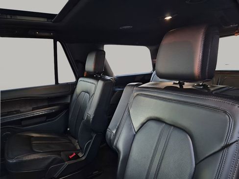 Used 2021 Ford Expedition Limited image 19