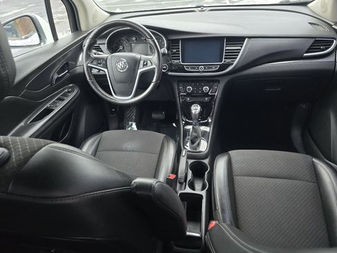 Used 2021 Buick Encore Preferred image 20