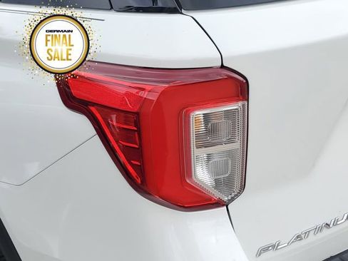 Used 2020 Ford Explorer Platinum w/ Premium Technology Package image 13