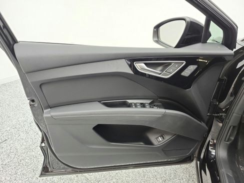Used 2023 Audi Q4 e-tron Premium Plus w/ Premium Plus RWD image 14