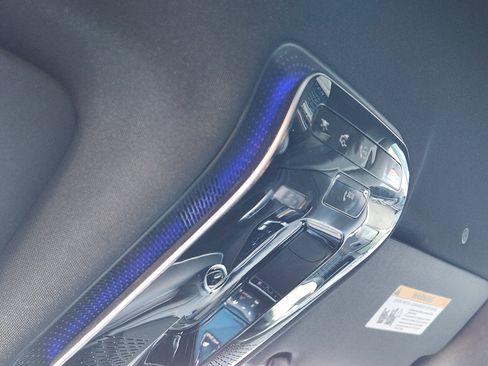 Used 2024 Mercedes-Benz GLC 300 4MATIC image 27