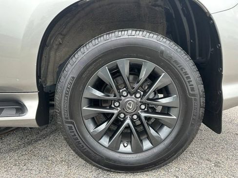 Used 2022 Lexus GX 460 Premium w/ Premium Plus Package AWD/4WD image 10