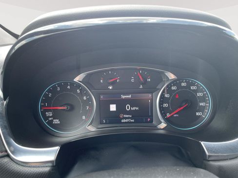 Used 2023 Chevrolet Traverse RS AWD/4WD image 2