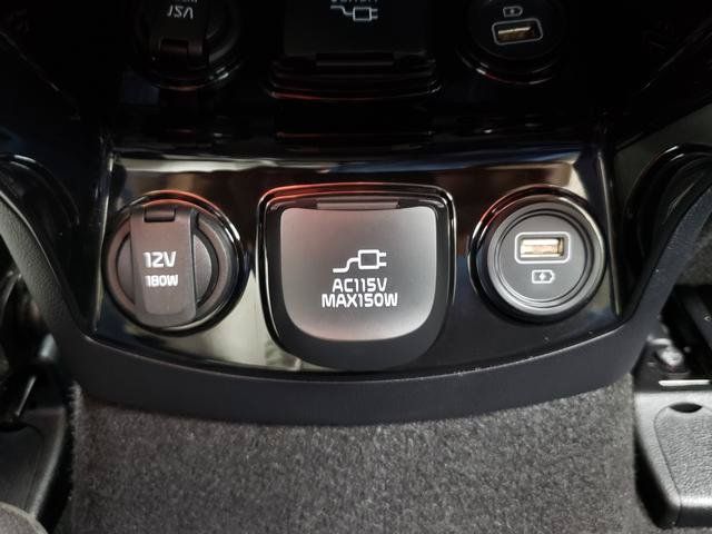 Certified 2023 Kia Sorento SX Prestige w/ Panoramic Sunroof Package AWD/4WD image 19