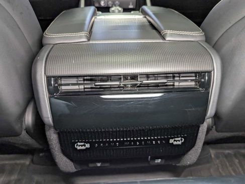 Used 2023 Jeep Grand Wagoneer Series II image 24