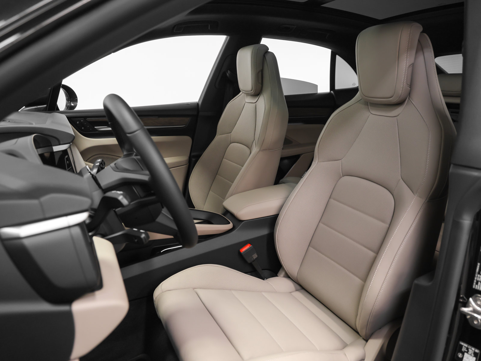 Certified 2026 Porsche Macan 4 Electric AWD/4WD image 44