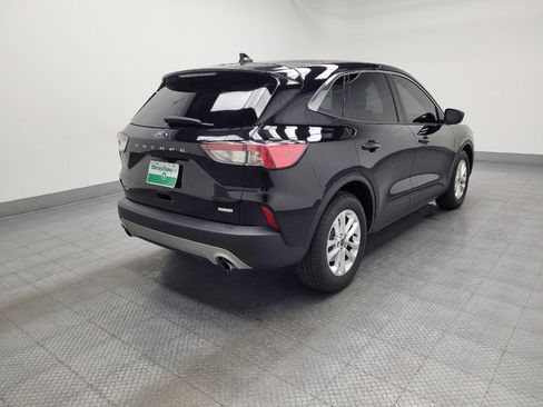 Used 2020 Ford Escape SE FWD image 9
