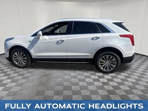 Used 2017 Cadillac XT5 Luxury AWD/4WD image 16