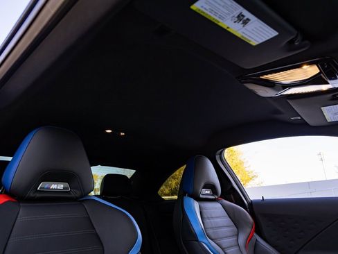 Used 2023 BMW M2 image 25