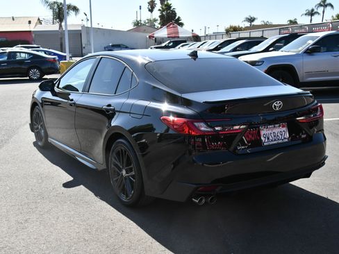 Used 2026 Toyota Camry SE FWD image 6