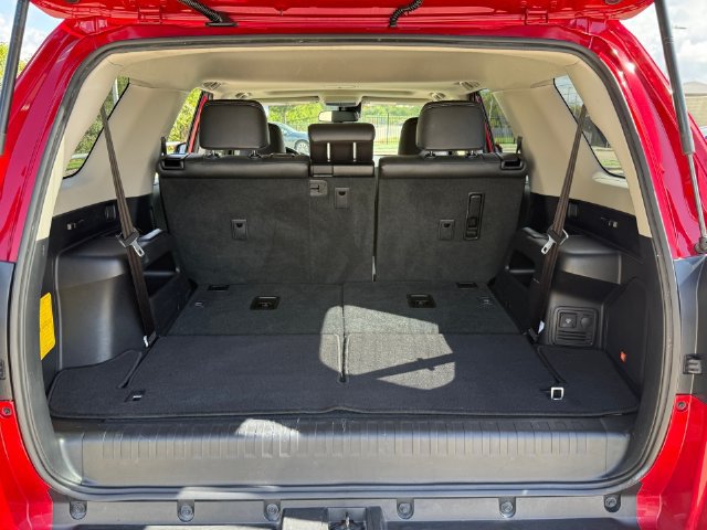 Used 2023 Toyota 4Runner Limited AWD/4WD image 29