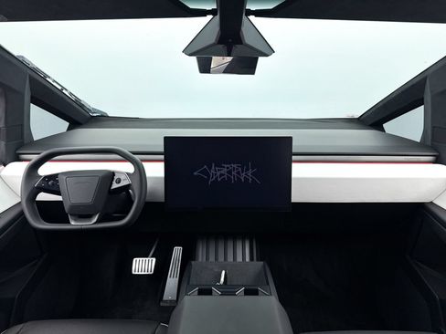 Used 2024 Tesla Cybertruck AWD Crew Cab image 4