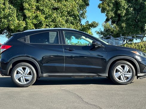 Used 2019 Honda HR-V EX image 3
