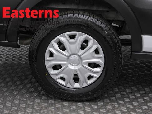 Used 2023 Ford Transit 350 XLT image 27