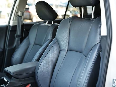 Used 2025 Subaru Outback Touring XT image 21