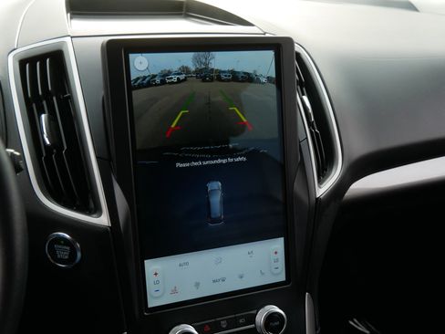 Certified 2023 Ford Edge SEL image 35