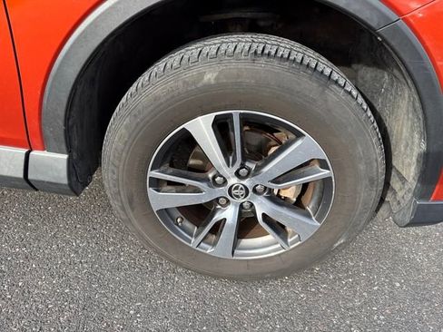Used 2016 Toyota RAV4 XLE image 11