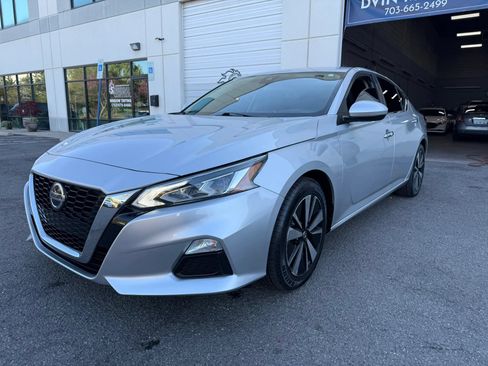Used 2021 Nissan Altima 2.5 SV FWD image 5