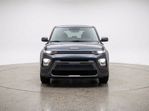 Used 2025 Kia Soul LX w/ LX Technology Package FWD image 2