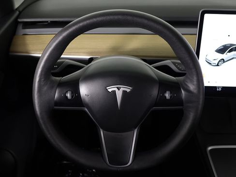 Used 2021 Tesla Model Y Long Range AWD/4WD image 38