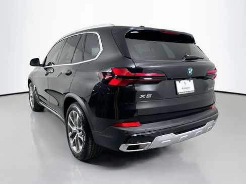New 2026 BMW X5 sDrive40i image 7