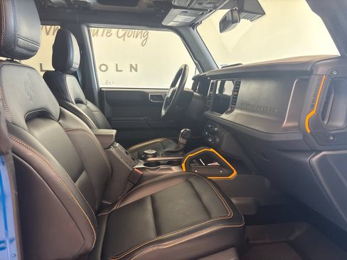 Certified 2024 Ford Bronco Badlands AWD/4WD image 6