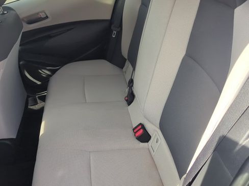 Used 2022 Toyota Corolla LE FWD image 23