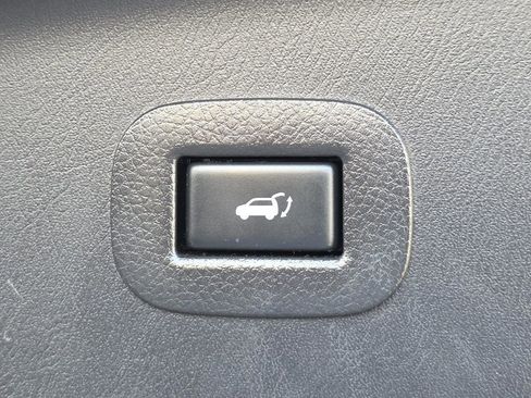 Used 2016 INFINITI QX80 2WD w/ Deluxe Technology Package image 17